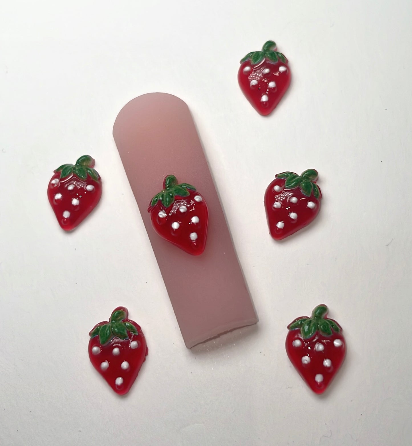 Strawberry gems [6pcs]